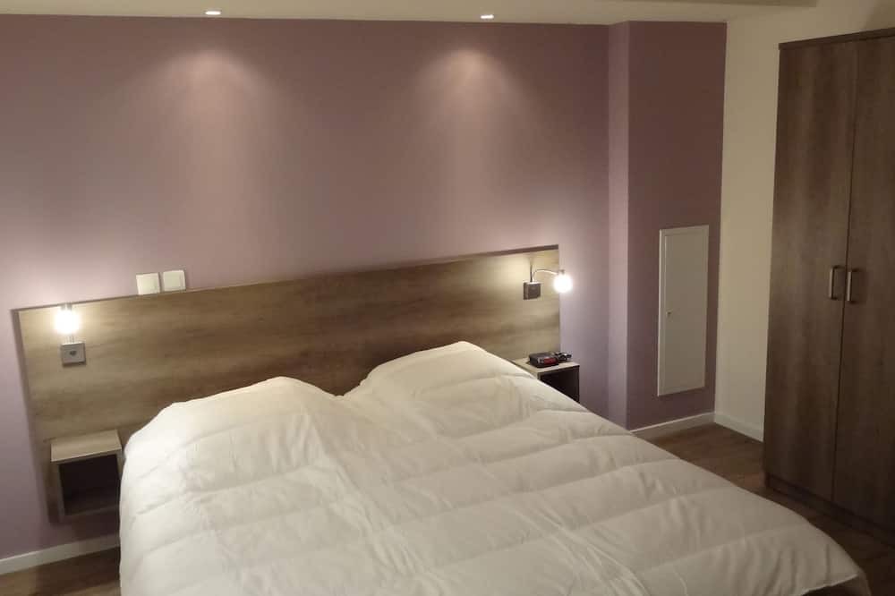 Photo of Others in Ferrassieres