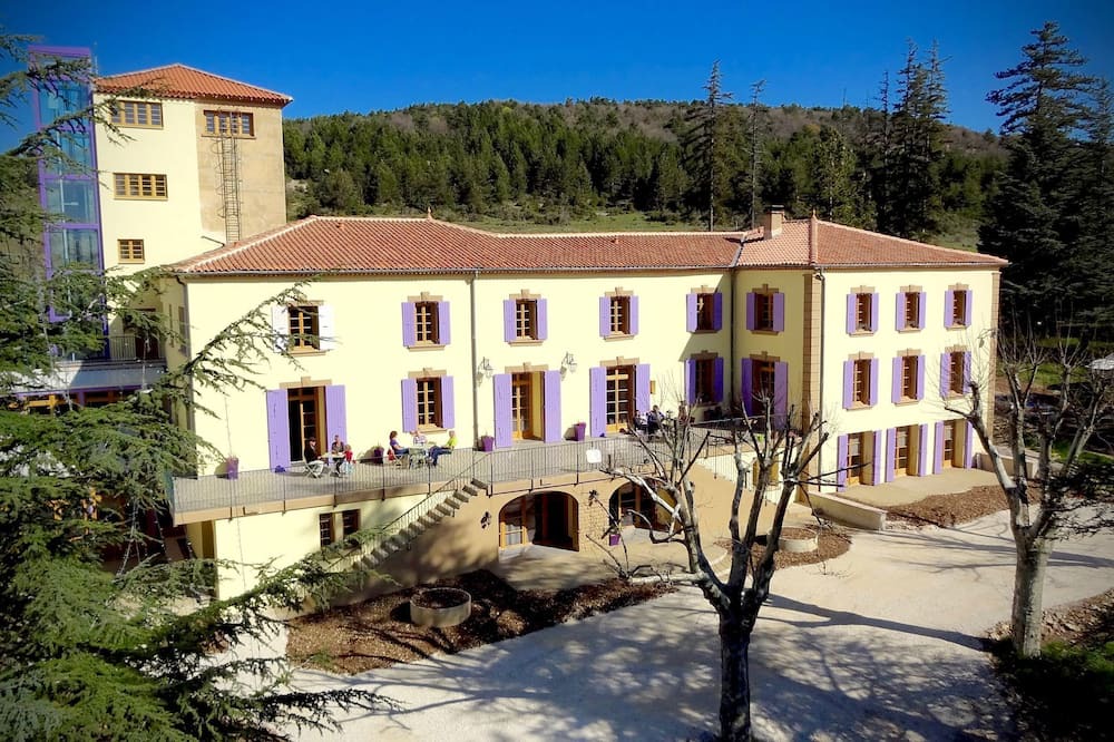 Photo of Outdoor in Ferrassieres