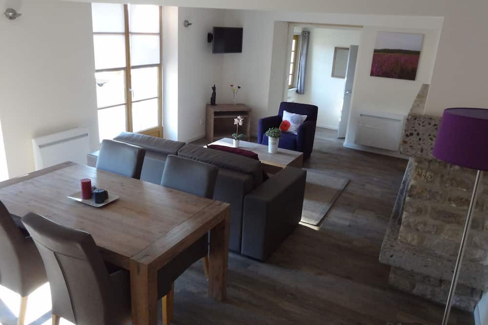 Photo of Livingroom in Ferrassieres