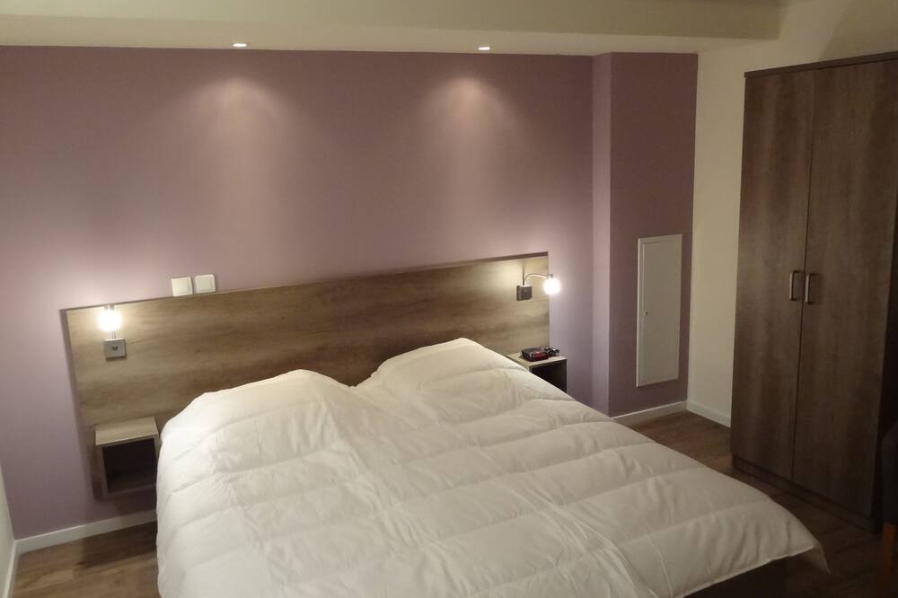 Photo of Others in Ferrassieres