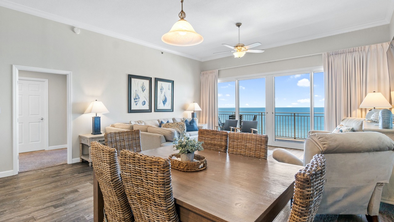 Photo of Livingroom in Thomas Drive