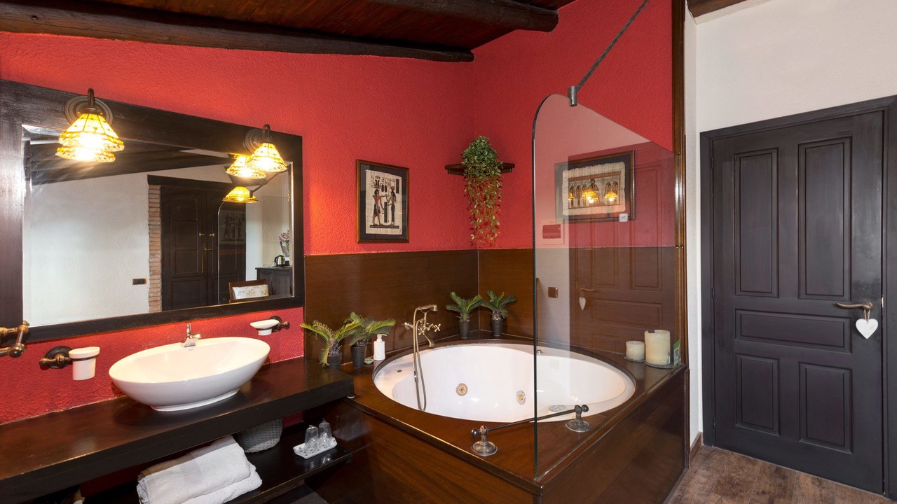 Photo of Bathroom in Canaletes
