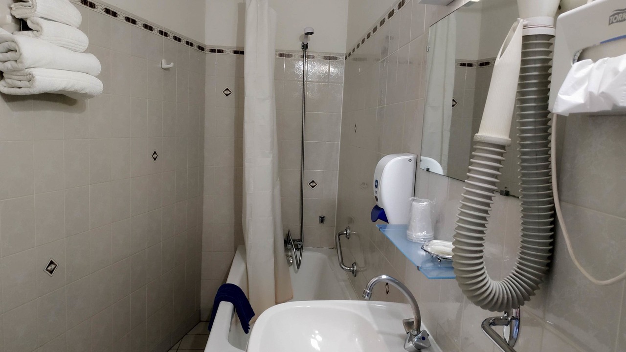 Photo of Bathroom in Tournon-sur-Rhone