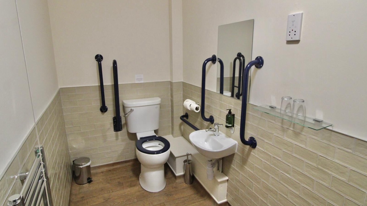 Photo of Bathroom in Green Hammerton