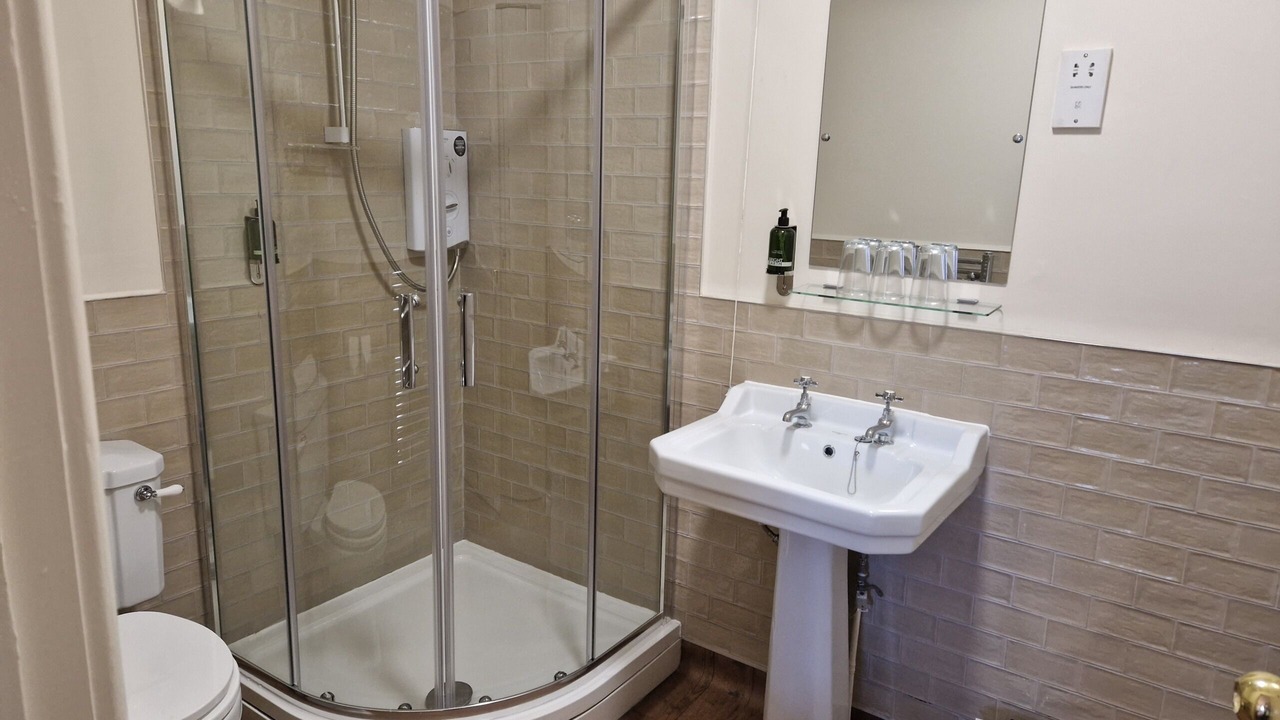 Photo of Bathroom in Green Hammerton