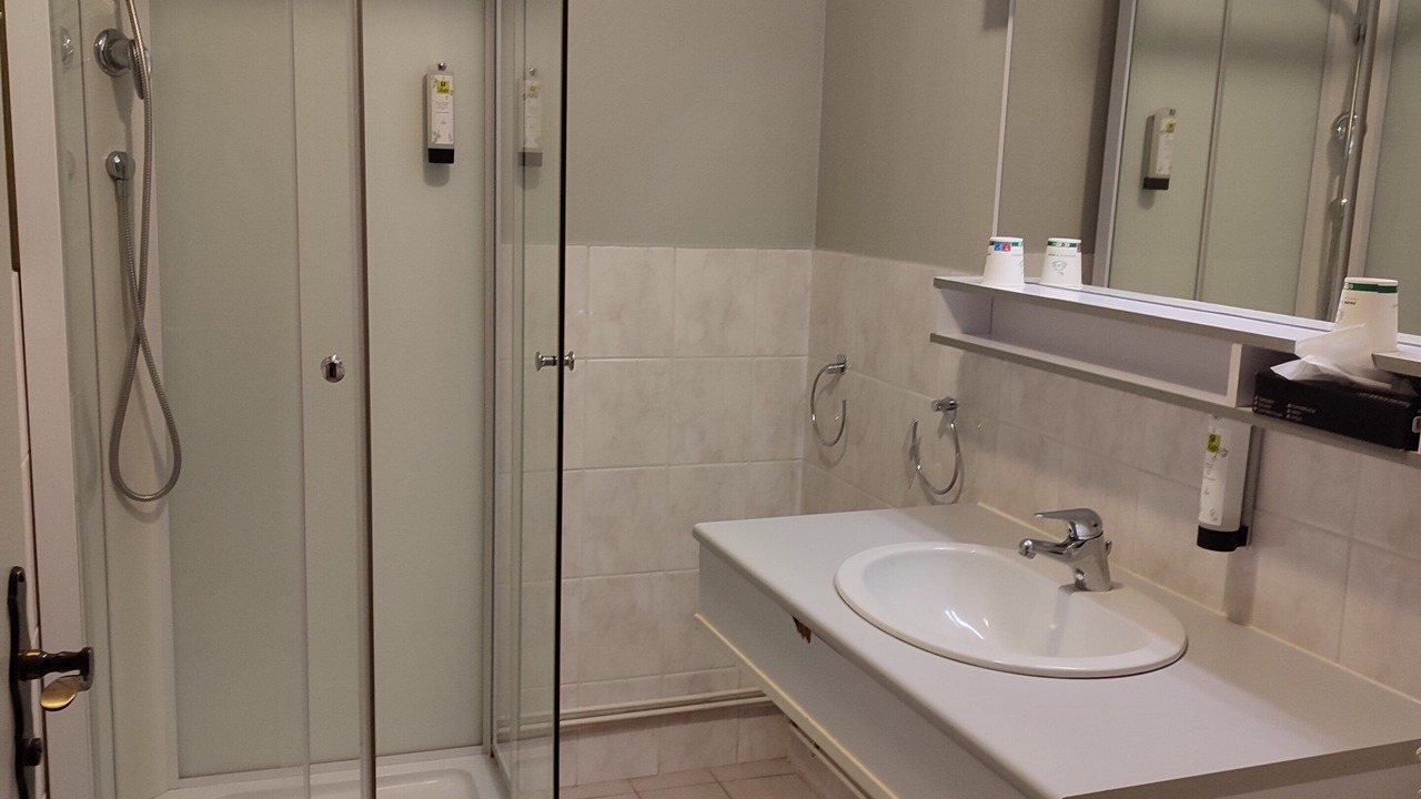 Photo of Bathroom in Tendon