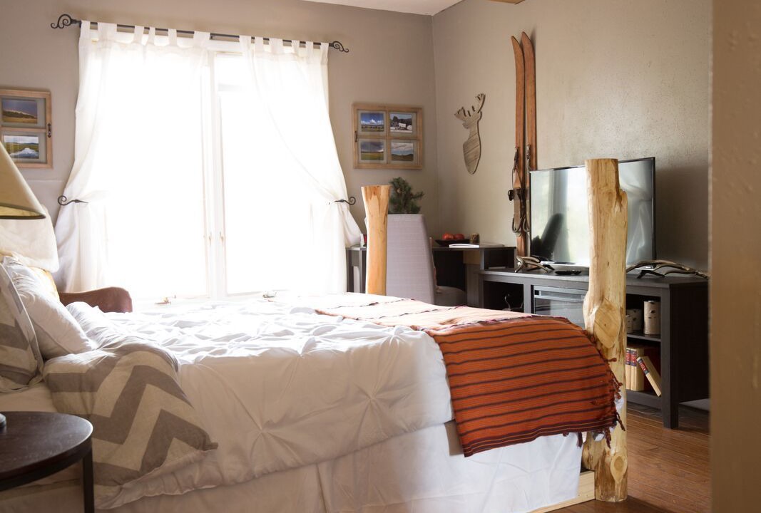 Photo of Bedroom in Los Alamos