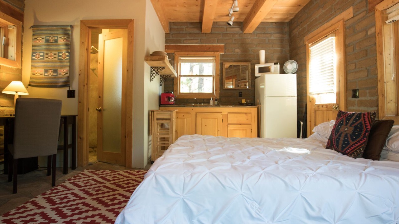 Photo of Bedroom in Los Alamos