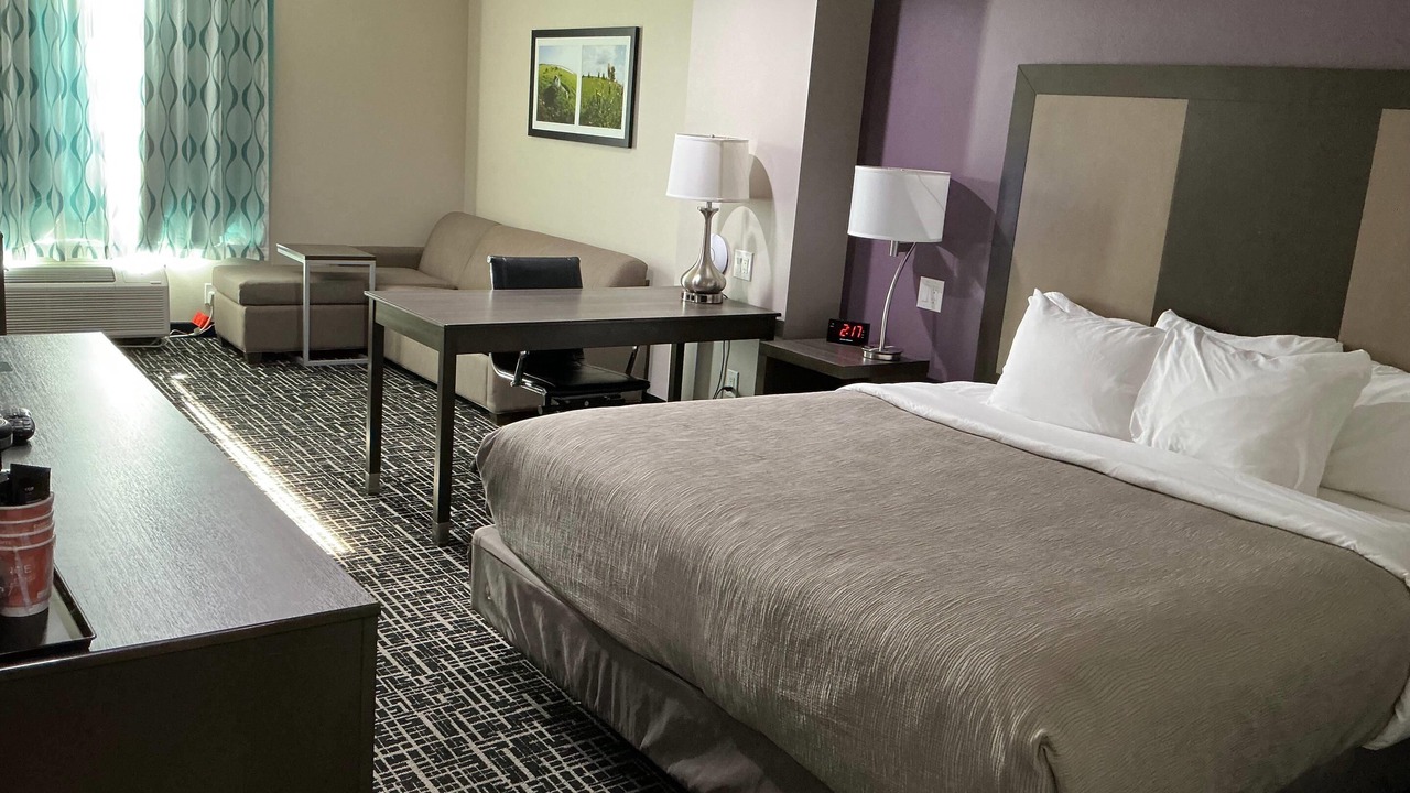 Photo of Bedroom in Colorado City