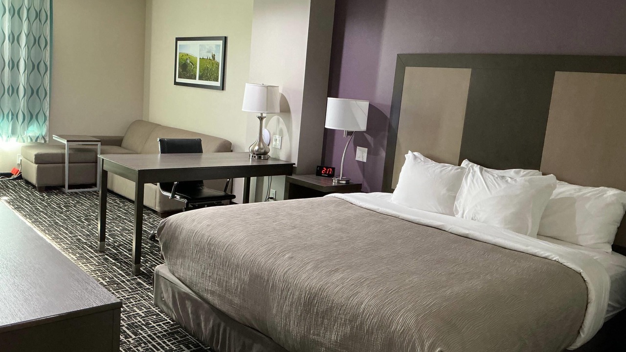 Photo of Bedroom in Colorado City