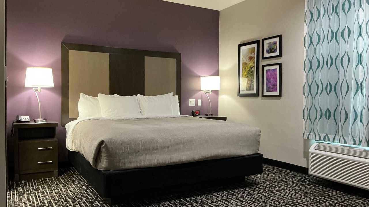 Photo of Bedroom in Colorado City