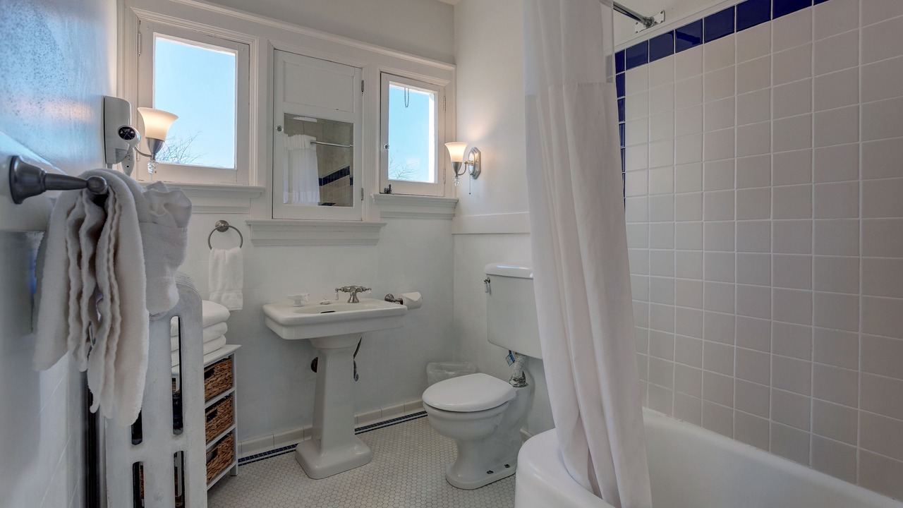 Photo of Bedroom in Anacortes