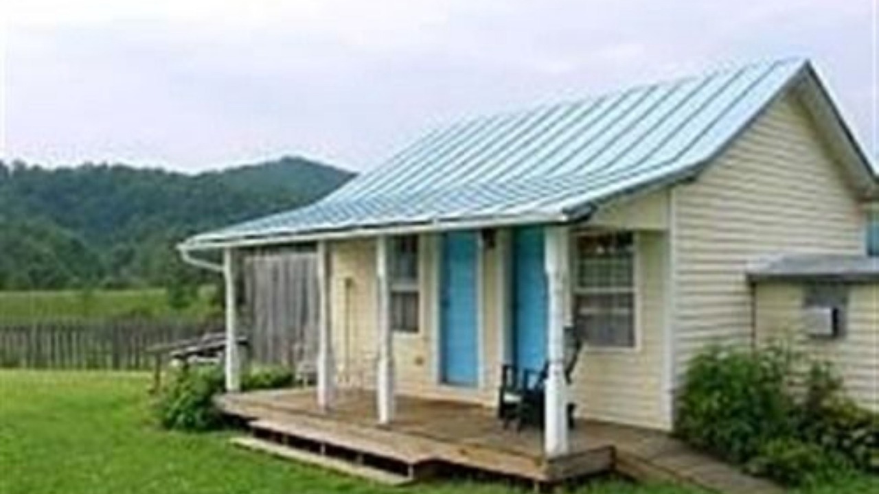 Photo of Bathroom in Sperryville