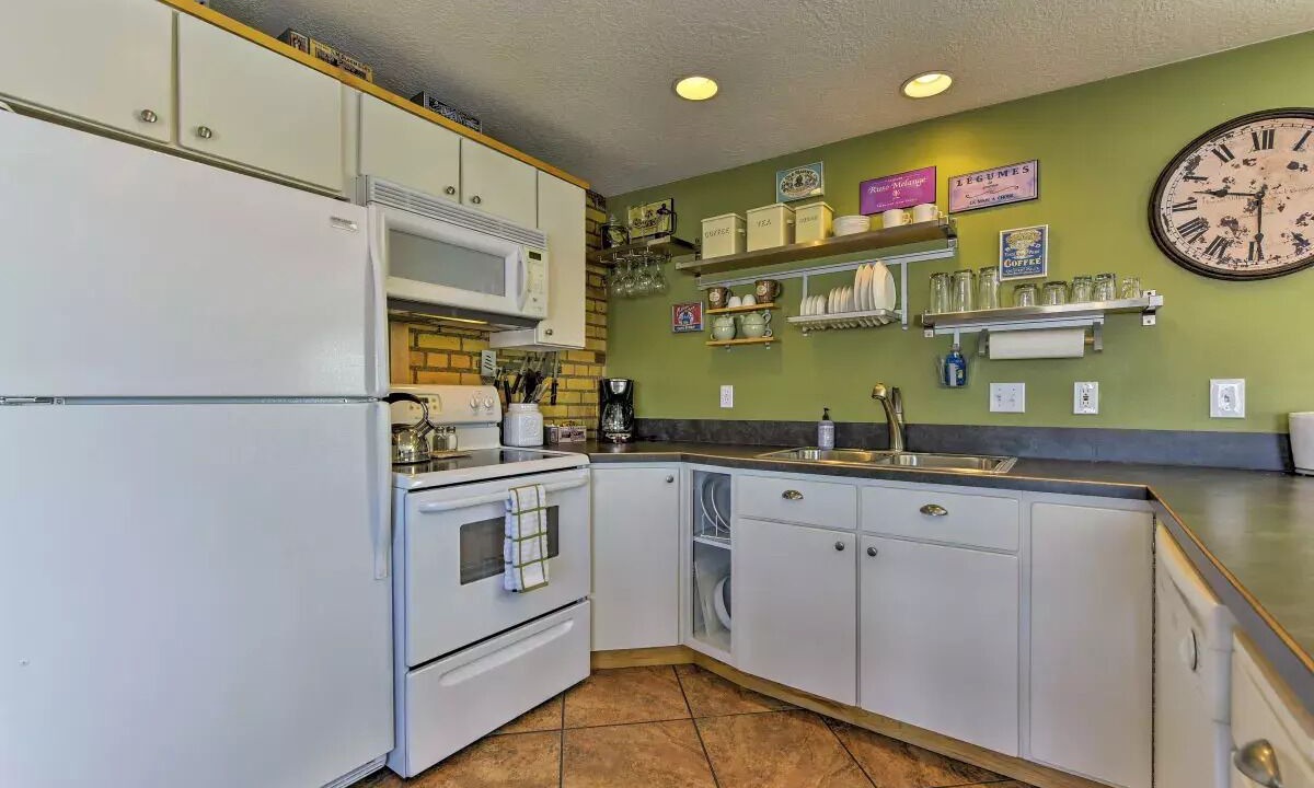 Photo of Kitchen in Logan
