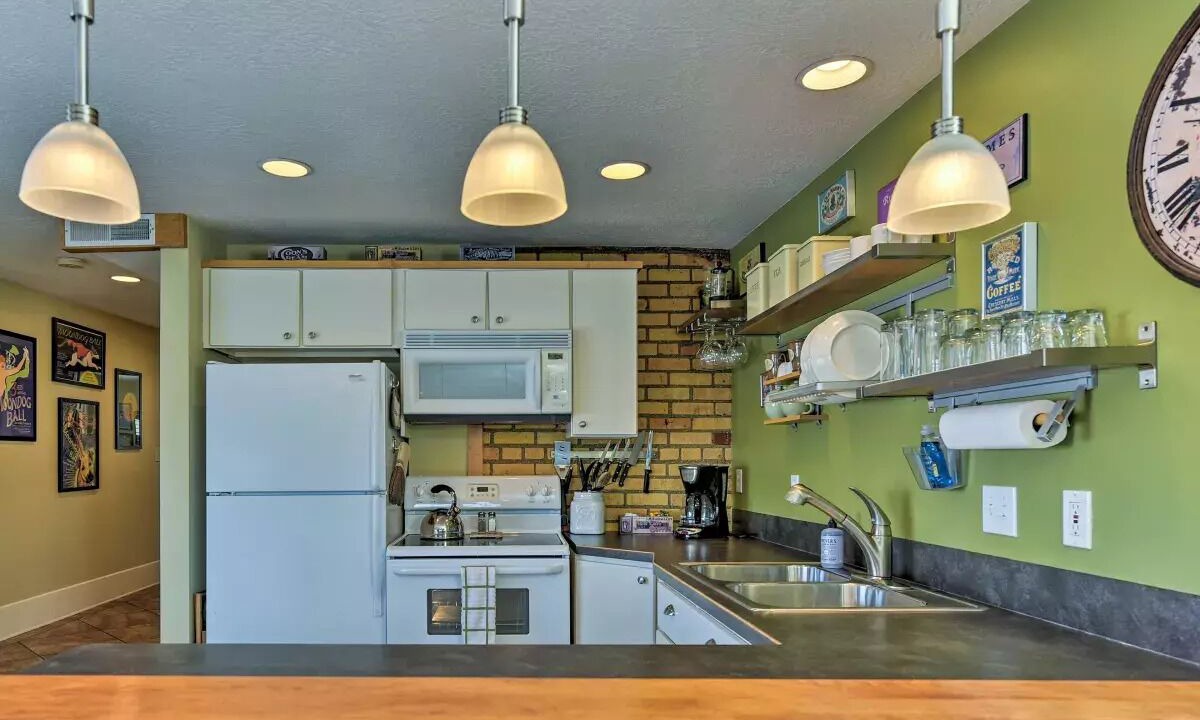 Photo of Kitchen in Logan