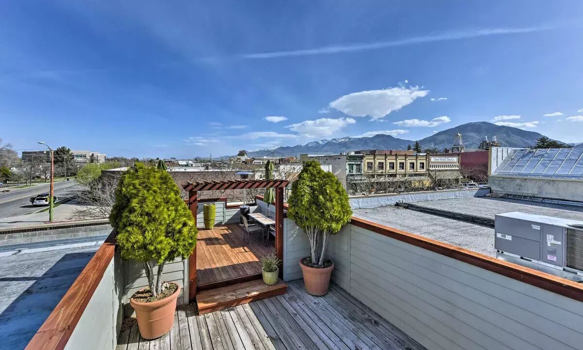 Photo of Outdoor in Logan