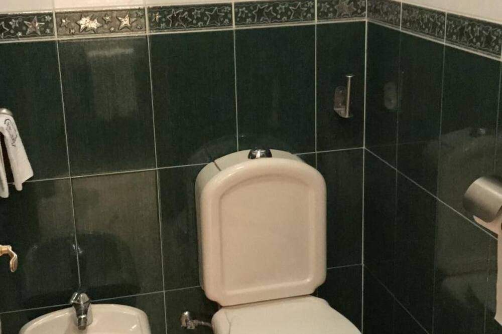 Photo of Bathroom in Fuentiduena de Tajo