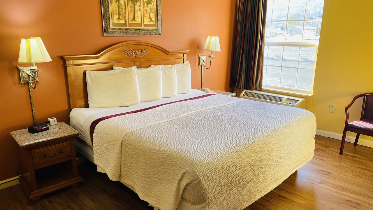 Photo of Bedroom in Dunlap