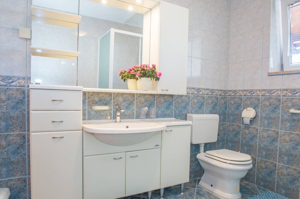 Photo of Bathroom in Brulo