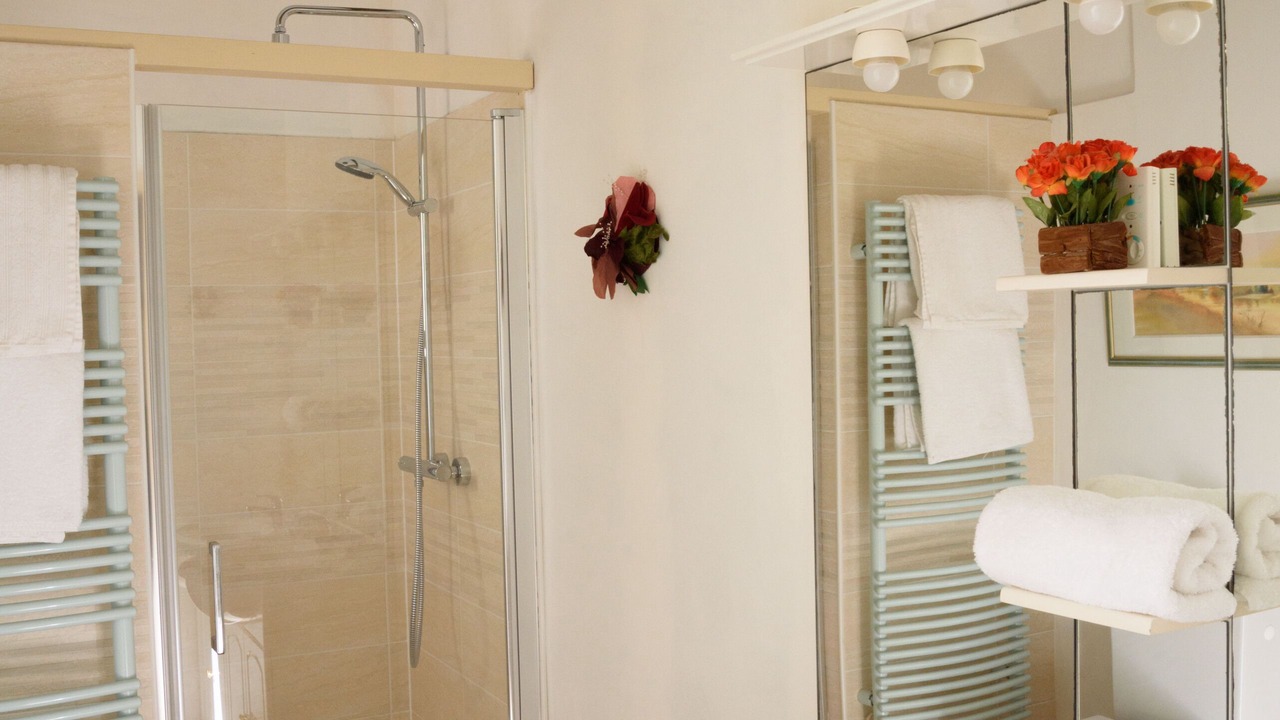Photo of Bathroom in Loches