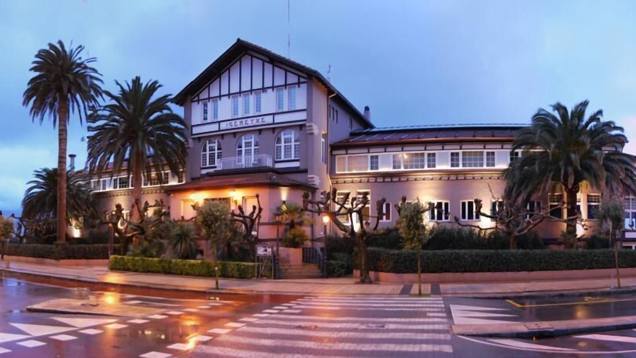Photo of Buildings in Algorta