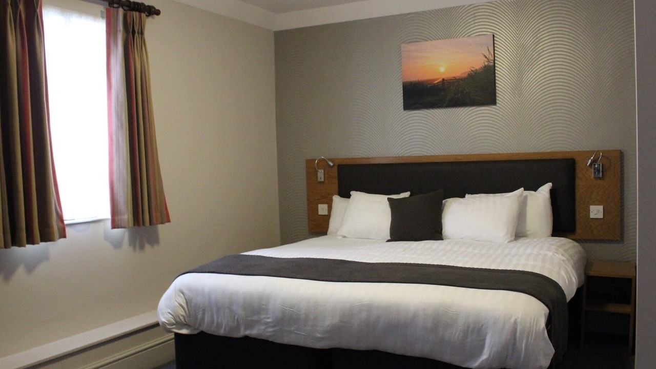 Photo of Bedroom in March