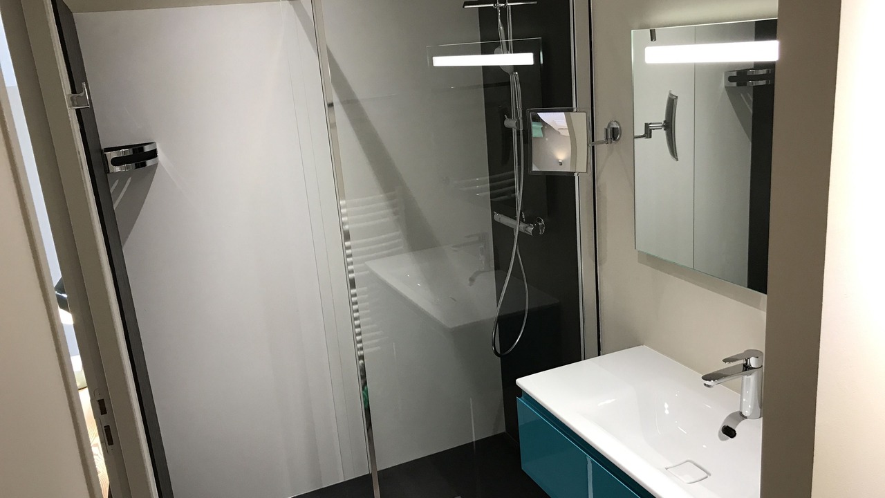 Photo of Bathroom in Louverne