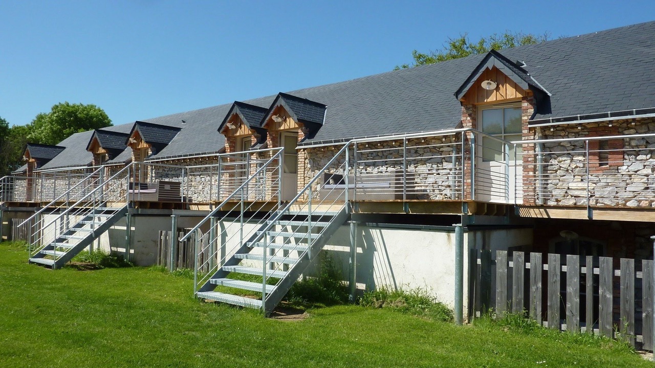 Photo of Buildings in Louverne