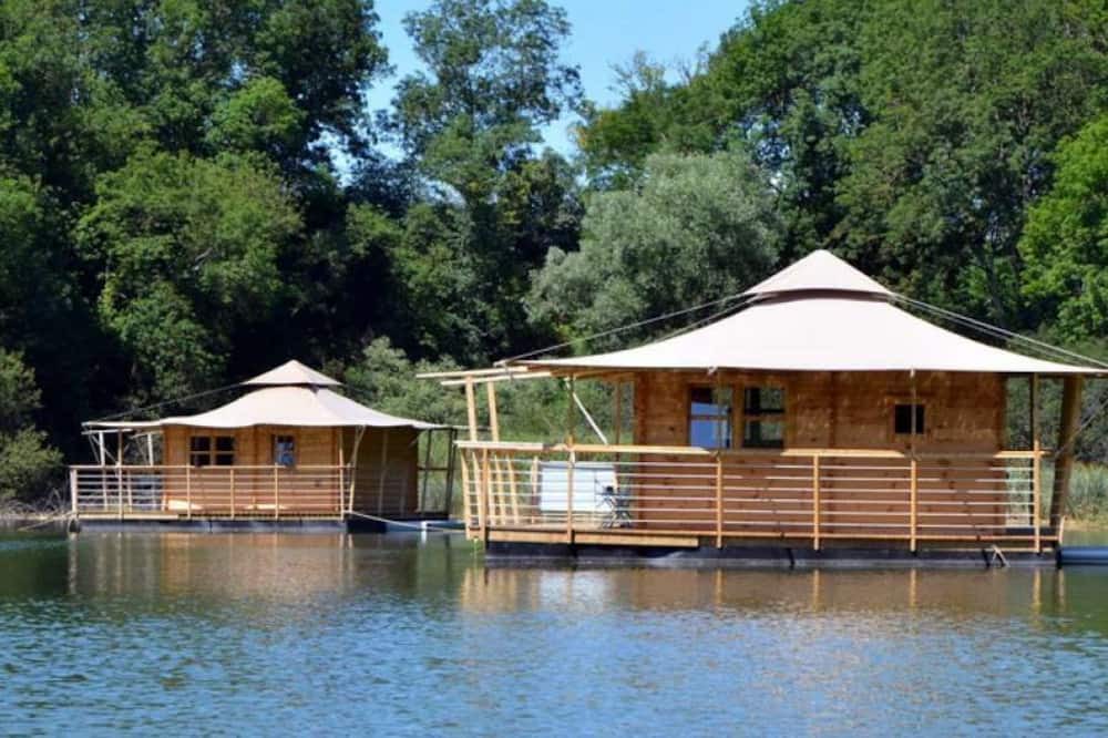 Photo of Bedroom in Louverne