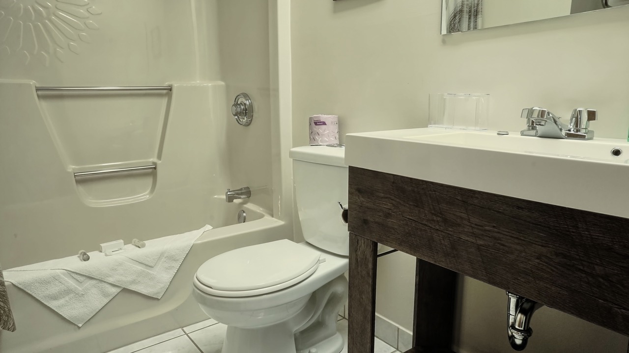 Photo of Bathroom in Shawinigan