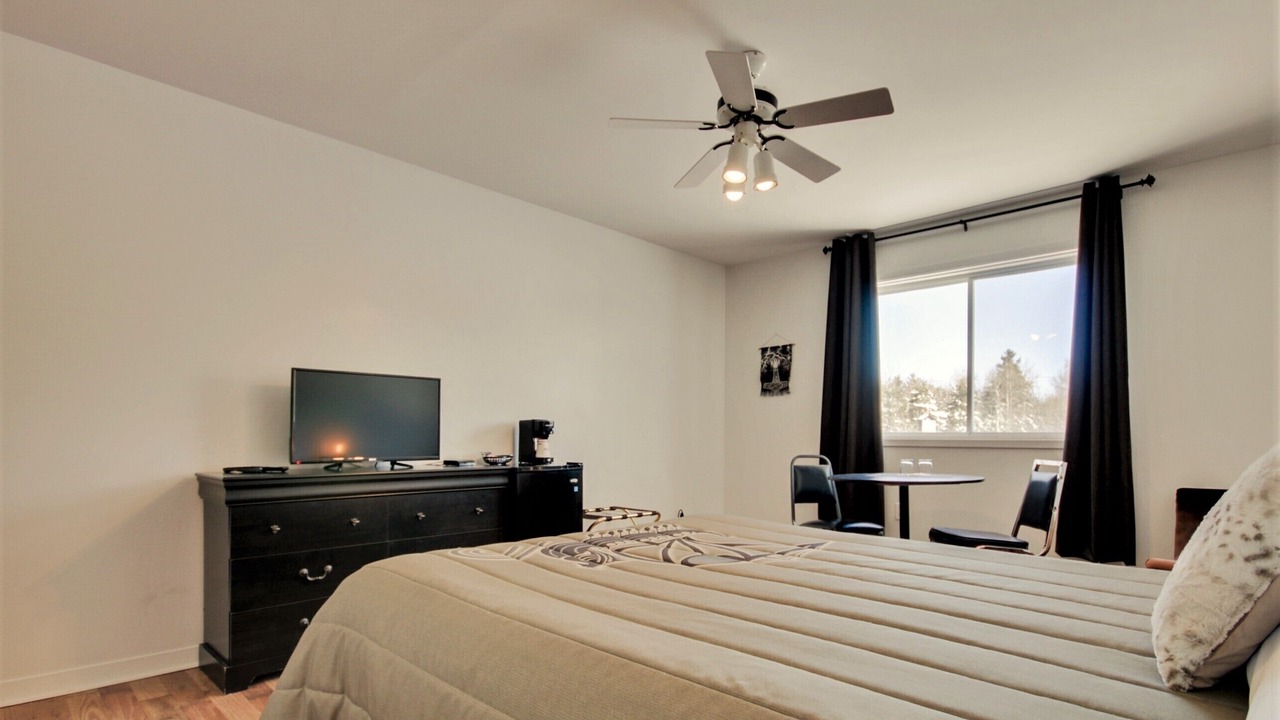 Photo of Bedroom in Shawinigan
