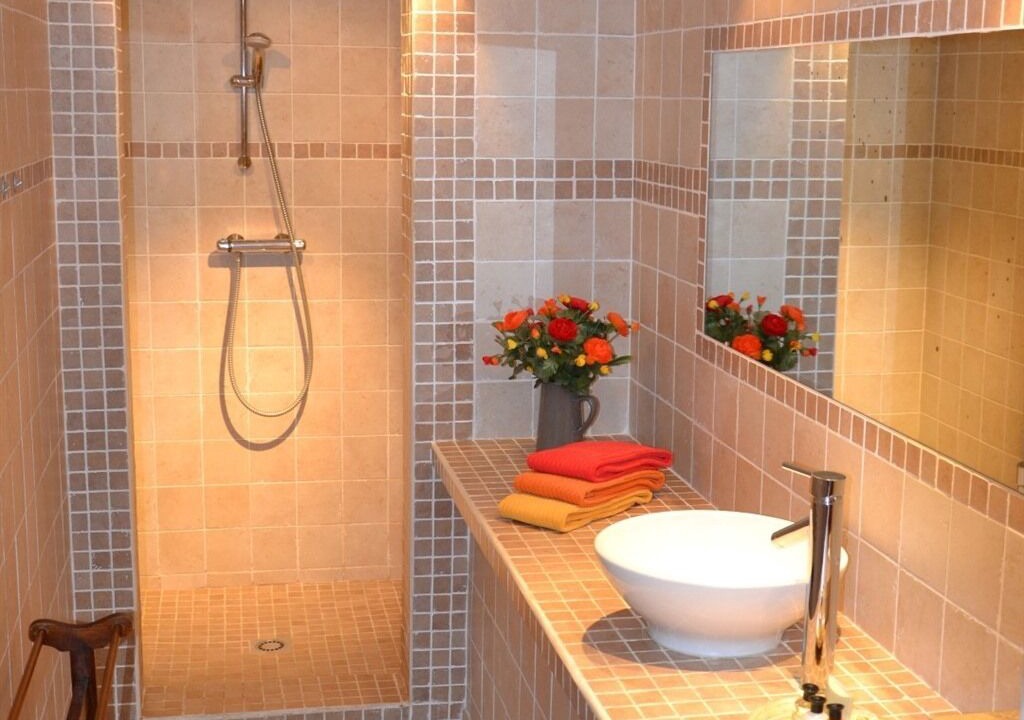 Photo of Bathroom in Donzere