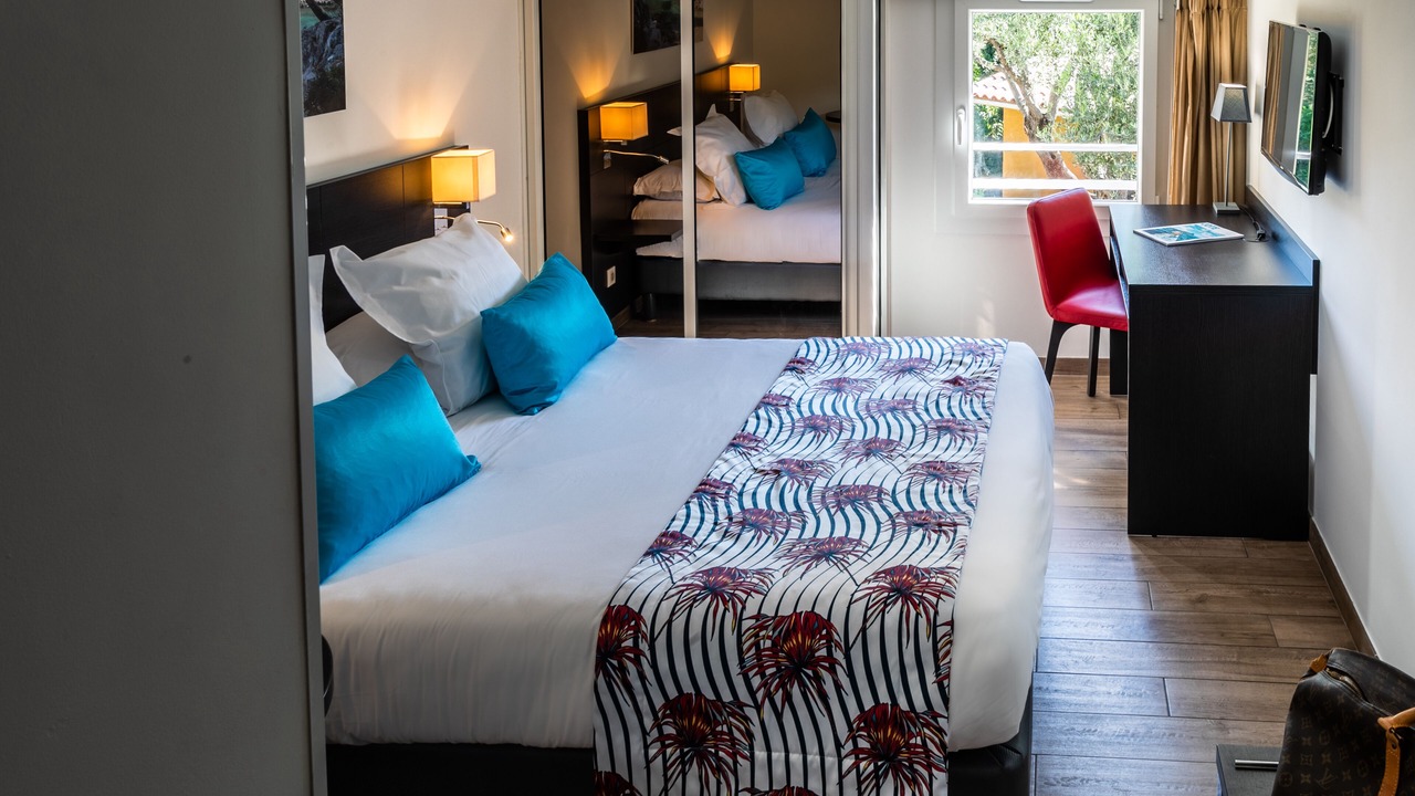 Photo of Bedroom in Le Liouquet