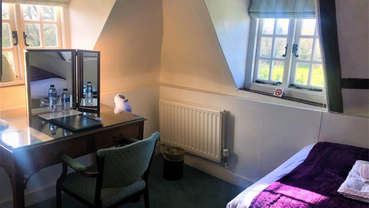 Photo of Bedroom in Hook