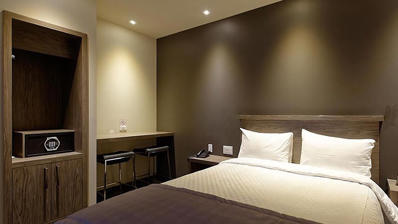Photo of Bedroom in Laval