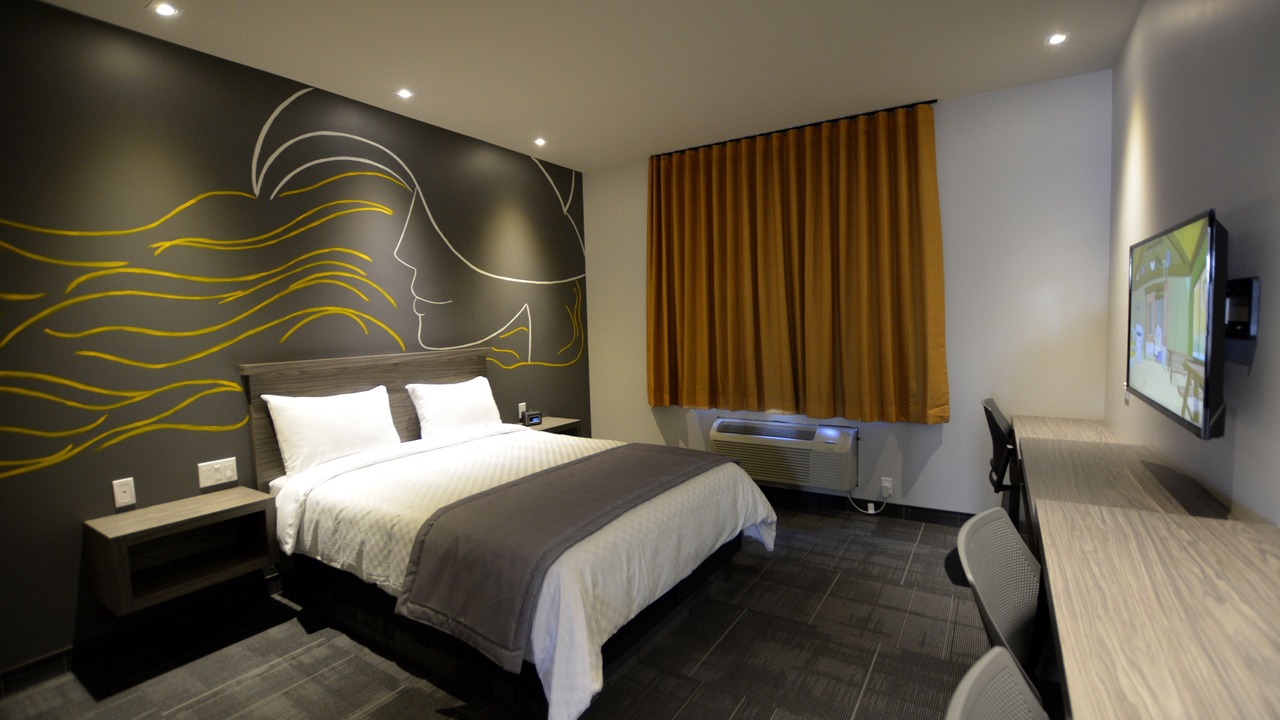 Photo of Bedroom in Laval