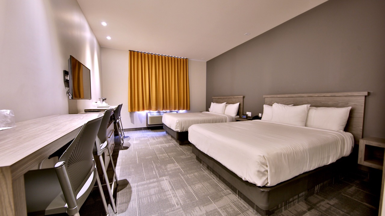 Photo of Bedroom in Laval