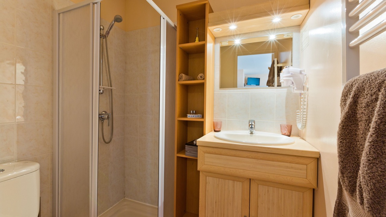 Photo of Others in Usson