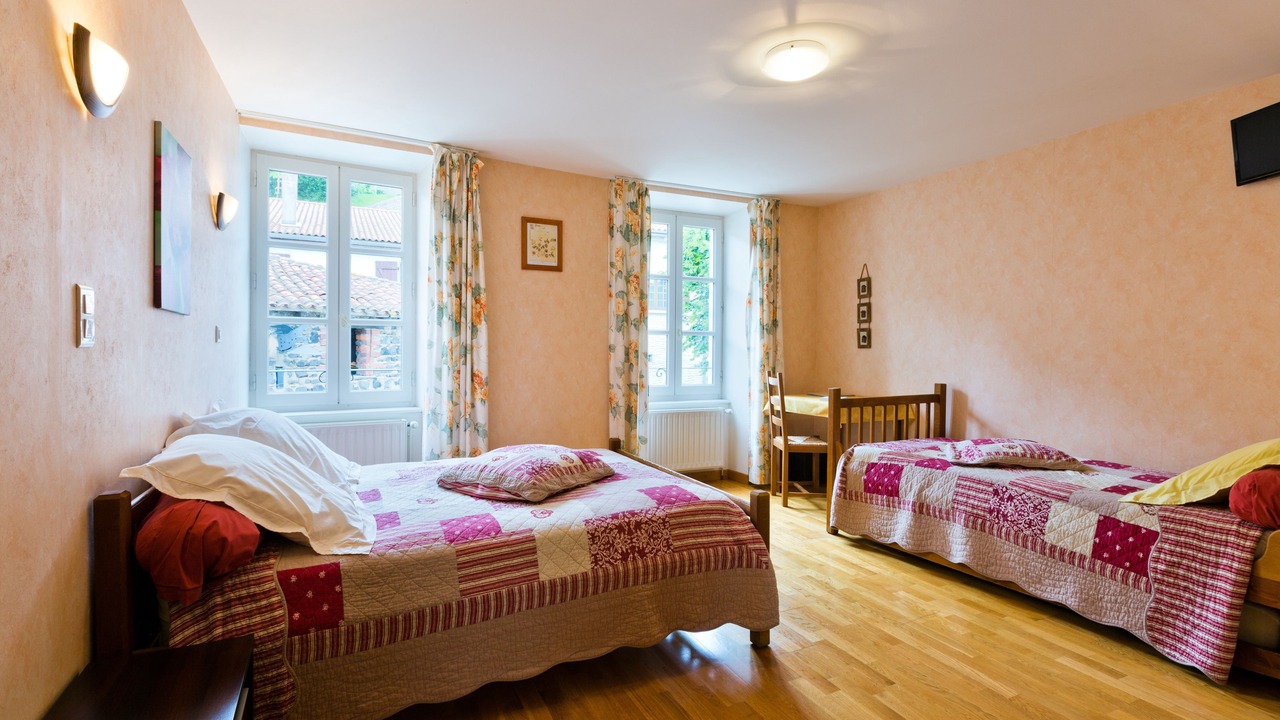 Photo of Bedroom in Usson