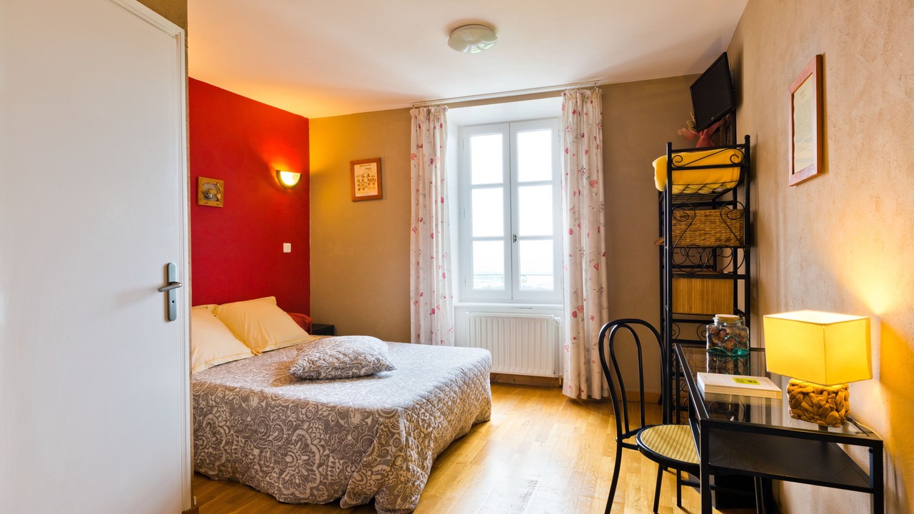 Photo of Bedroom in Usson