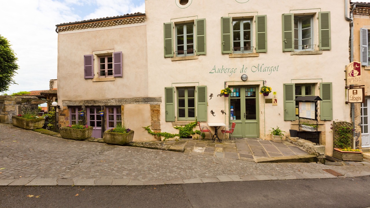 Photo of Outdoor in Usson