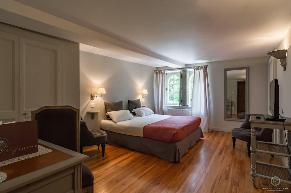 Photo of Bedroom in Besancon Old Town