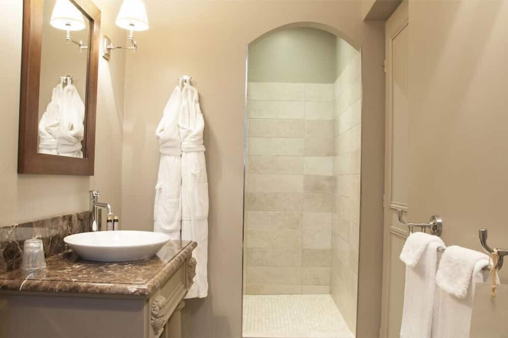 Photo of Bathroom in Besancon Old Town
