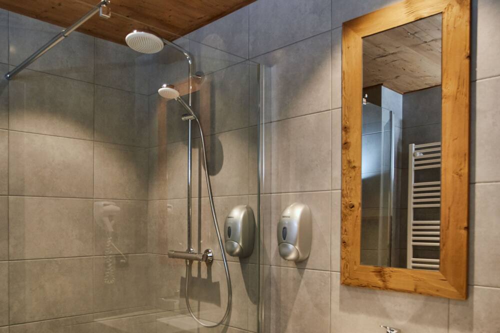 Photo of Bathroom in Oz-en-Oisans