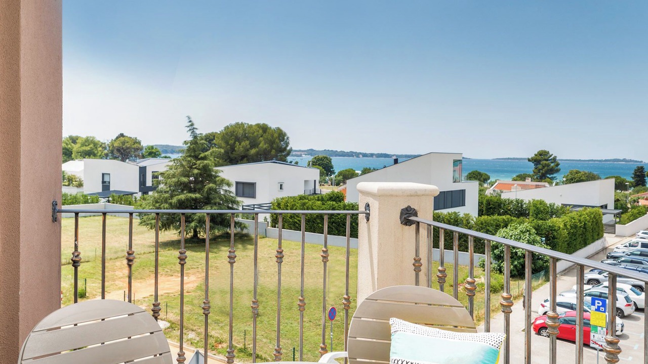 Photo of Patio Balcony in Valbandon