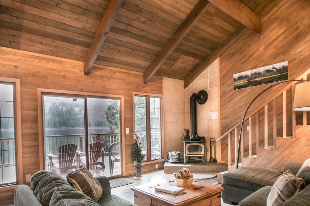 Photo of Livingroom in Leavenworth