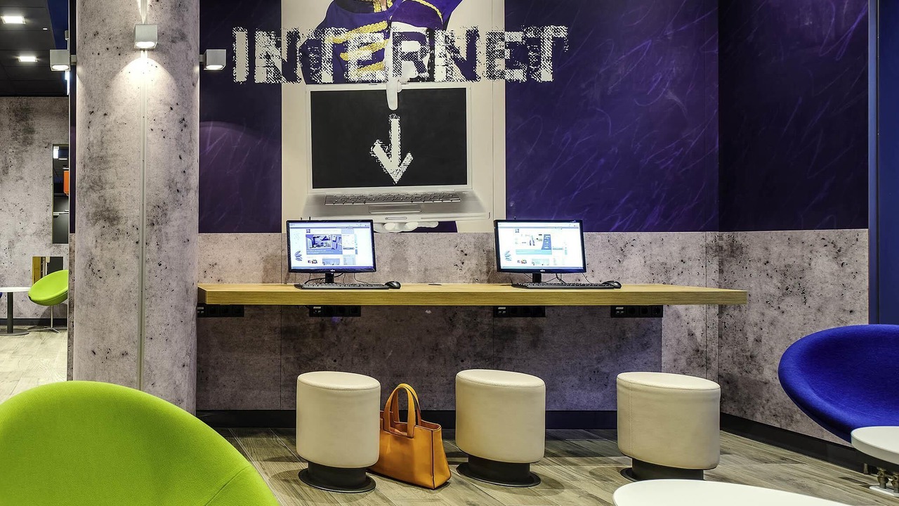 Photo of Others in Sens