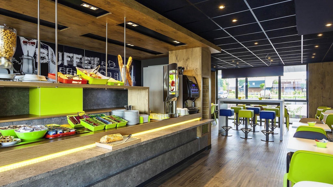 Photo of Others in Sens