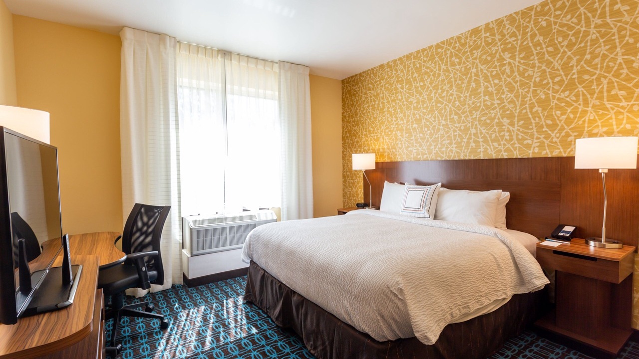 Photo of Bedroom in Bay City