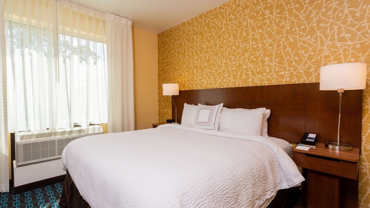 Photo of Bedroom in Bay City